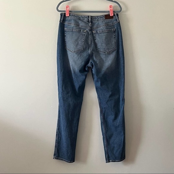 Hollister Ultra High-Rise Distressed Mom Jean 32x29 - Picture 7 of 12